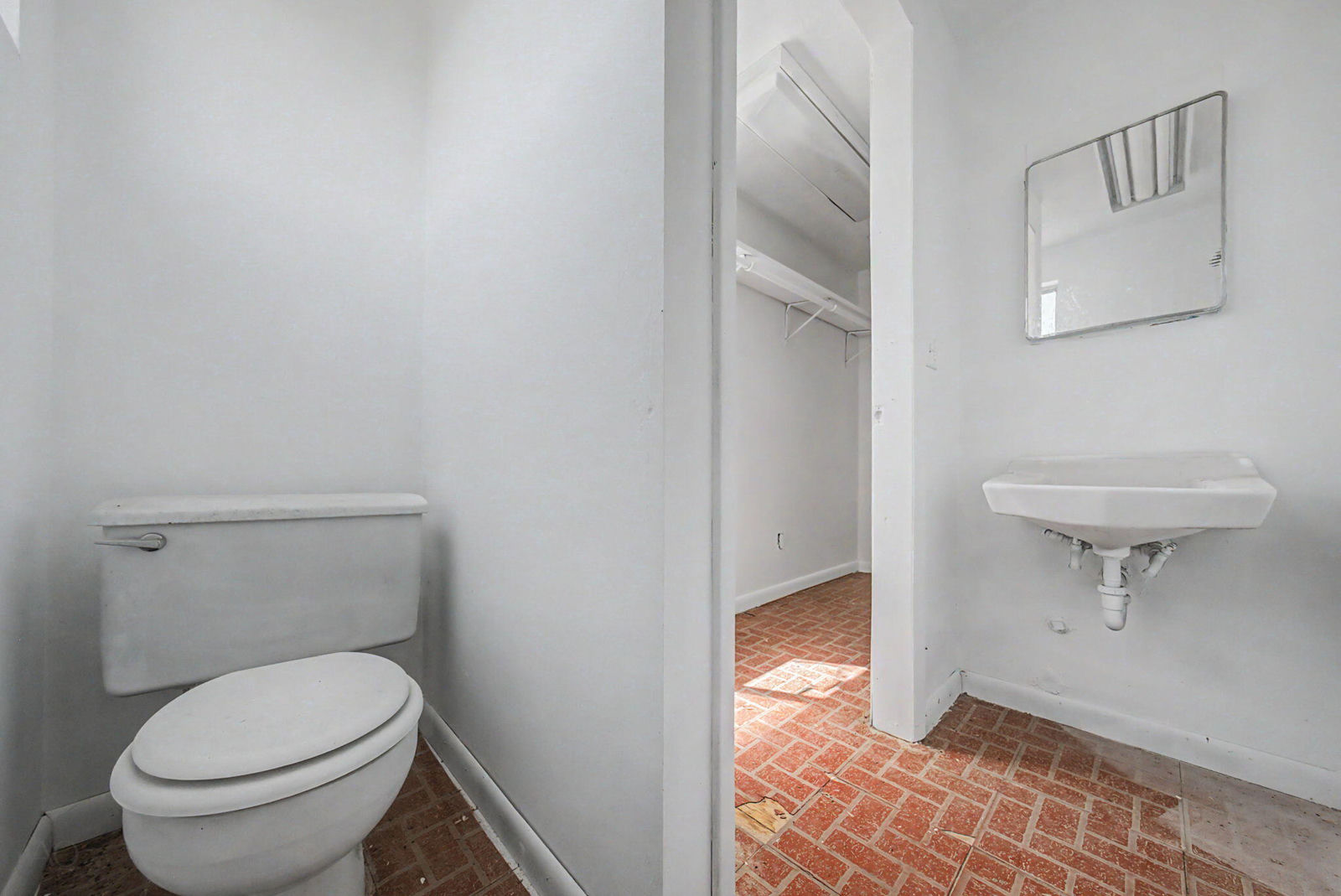 511 N Main ST, Tropic, photo 12 of 33