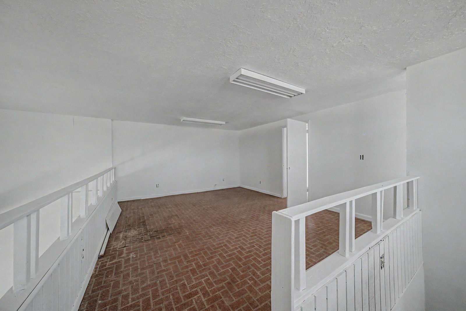 511 N Main ST, Tropic, photo 15 of 33
