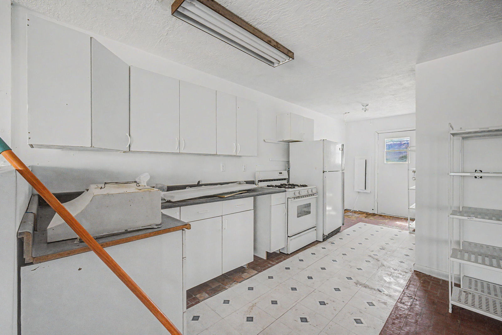 511 N Main ST, Tropic, photo 20 of 33