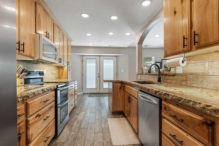 595 S 1200 E, Enterprise, photo 7 of 38