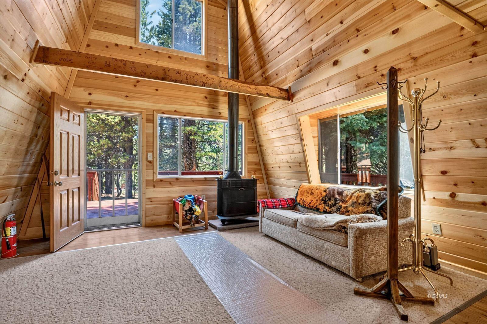 580 Arrowhead Trail, Duck Creek Village, photo 3 of 26