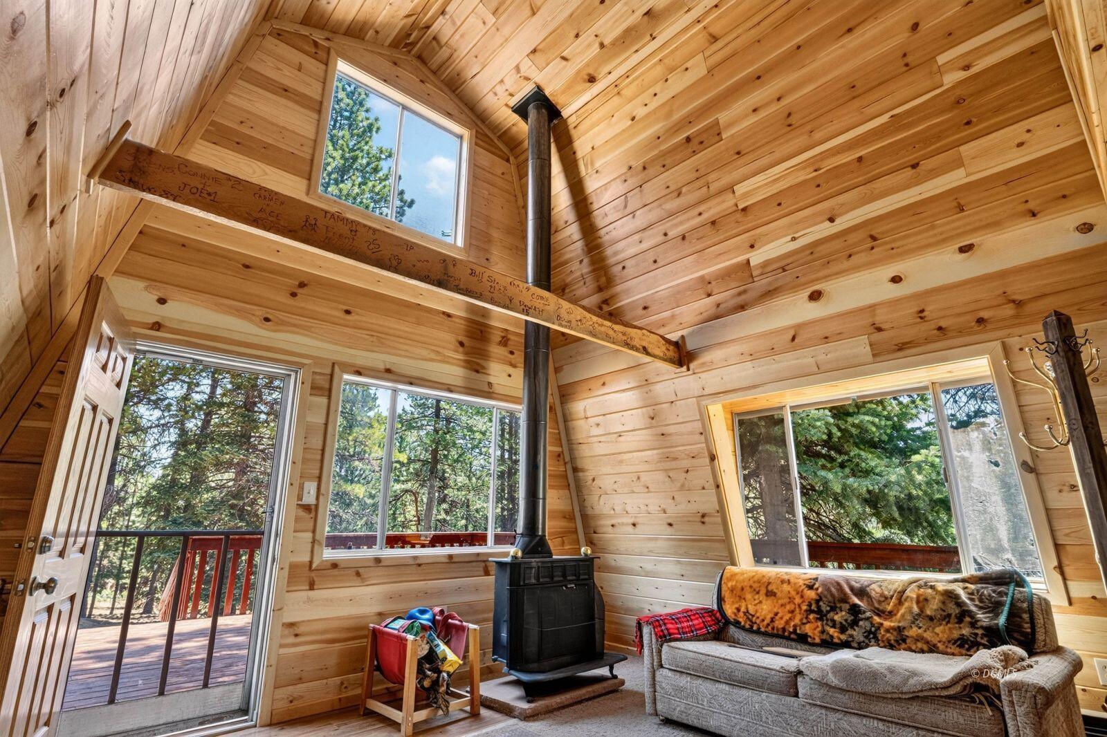 580 Arrowhead Trail, Duck Creek Village, photo 5 of 26