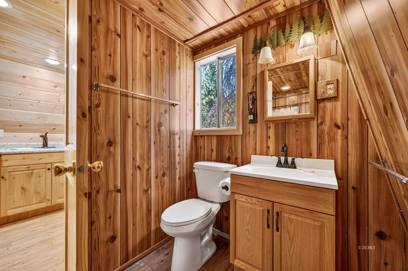 580 Arrowhead Trail, Duck Creek Village, photo 10 of 26