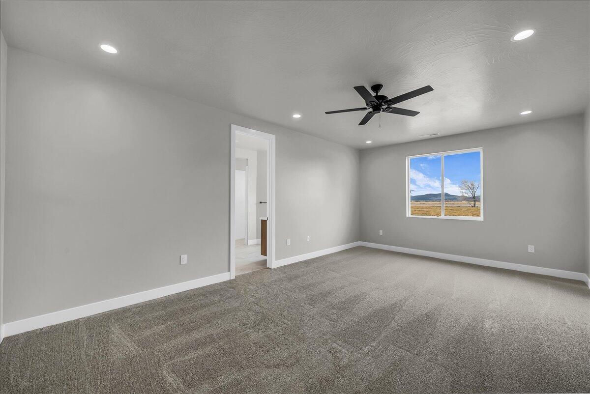 2433 N Locust Street, Cedar City, photo 6 of 16