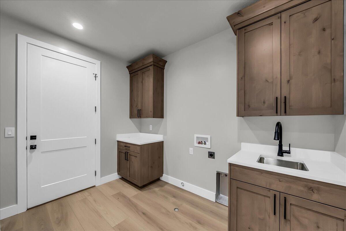 2433 N Locust Street, Cedar City, photo 13 of 16