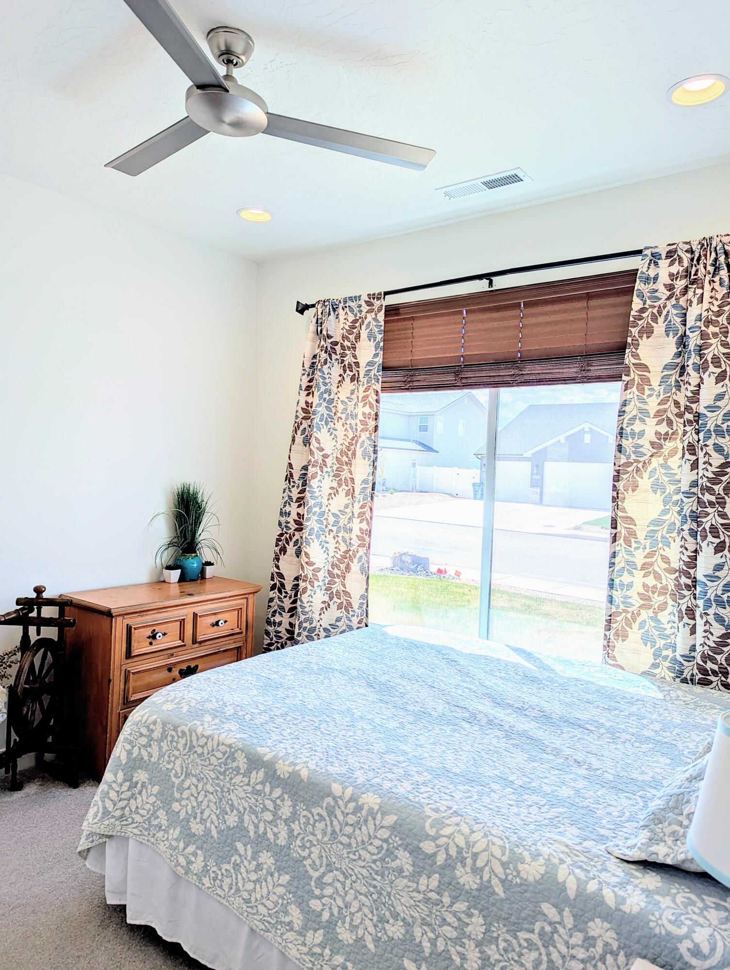 4898 N 10 E, Enoch, photo 18 of 34
