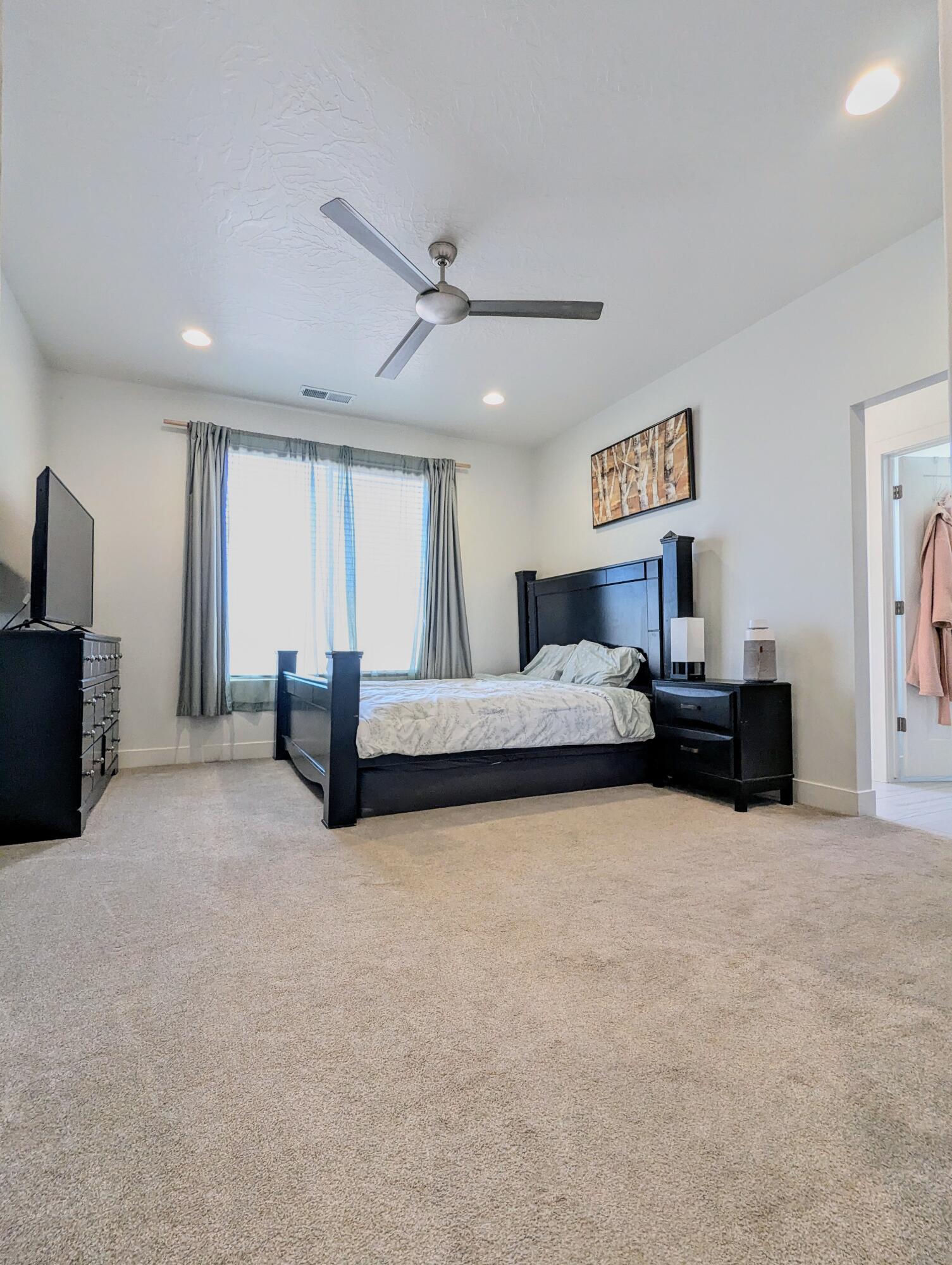 4898 N 10 E, Enoch, photo 26 of 34