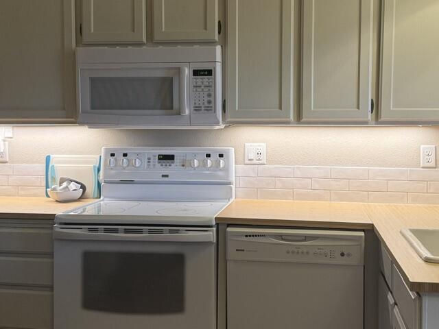 464 N North, #B302, Brian Head, photo 4 of 35
