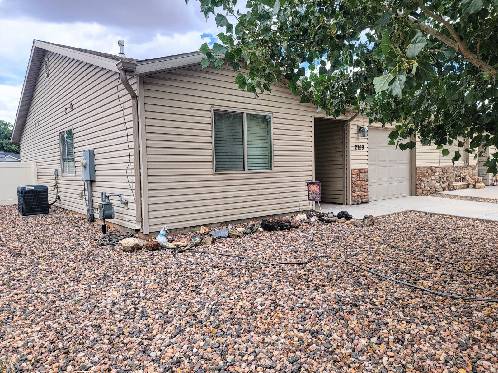 2759 N Mountain Valley Trail, Cedar City, photo 3 of 34