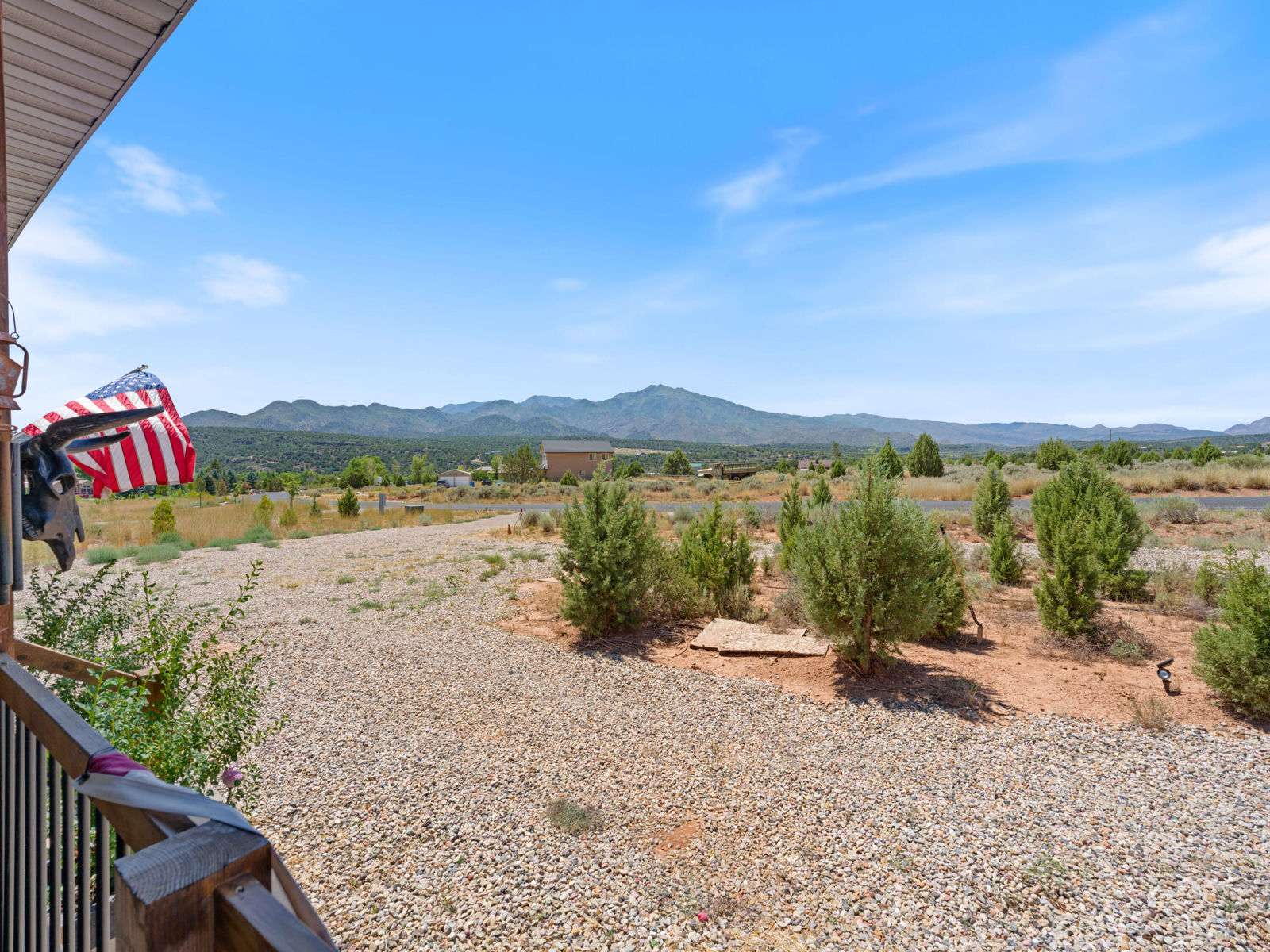 3014 E Badger Way, New Harmony, photo 6 of 38