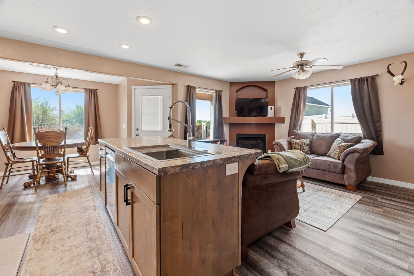 2135 N 550 W, Cedar City, photo 9 of 27