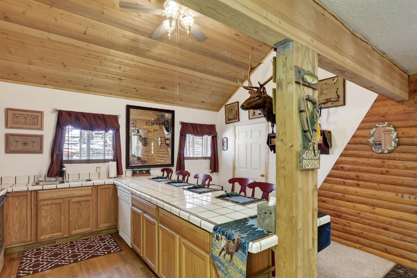 1205 N Piute DR, Duck Creek Village, photo 9 of 47