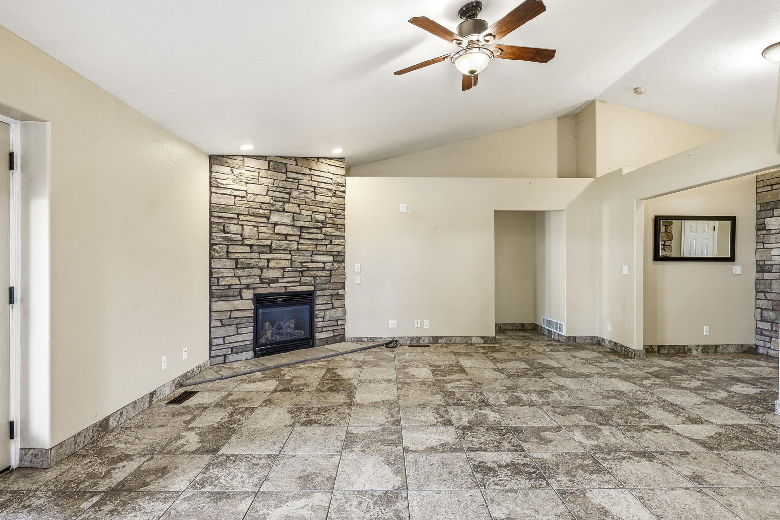 1013 S 4175 W, Cedar City, photo 10 of 62