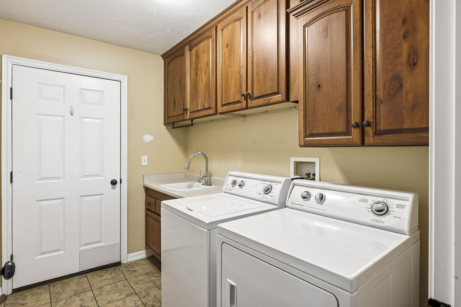 1013 S 4175 W, Cedar City, photo 19 of 62