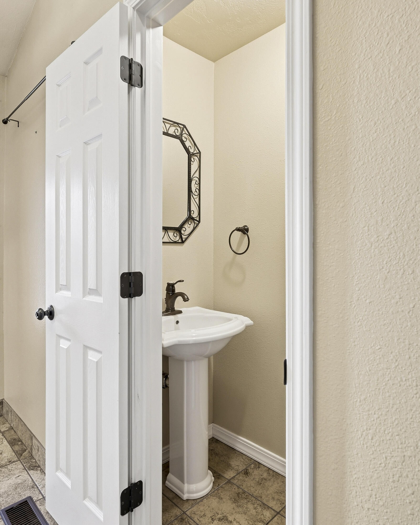 1013 S 4175 W, Cedar City, photo 20 of 62