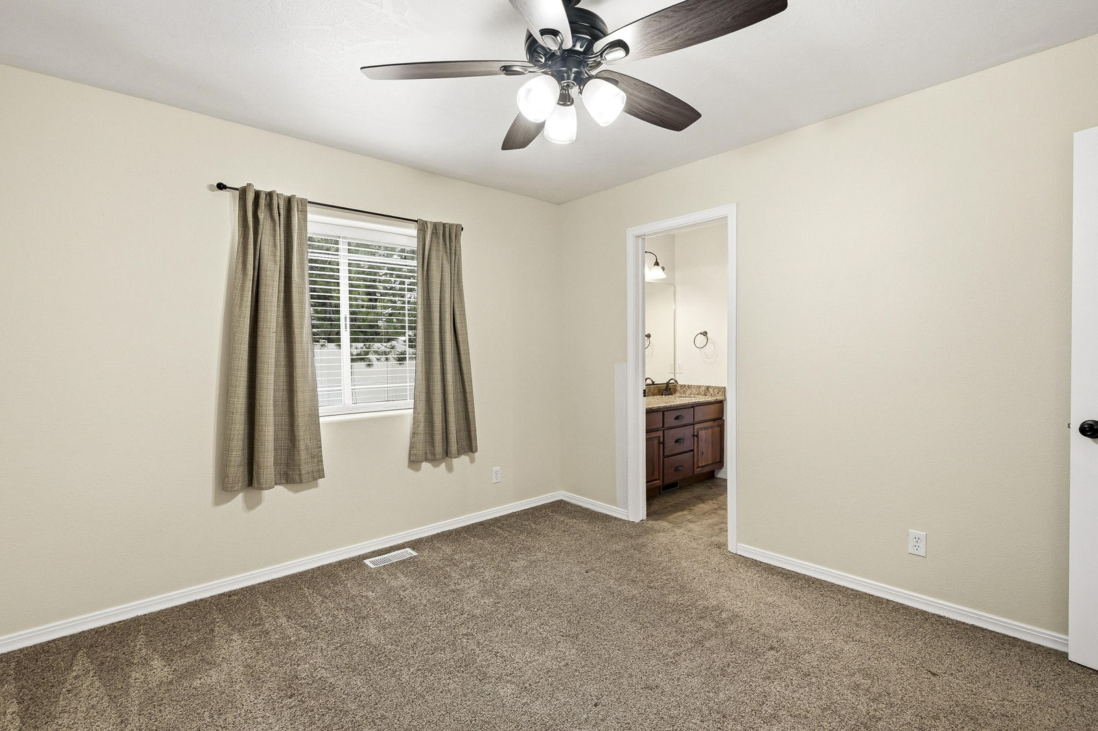1013 S 4175 W, Cedar City, photo 35 of 62
