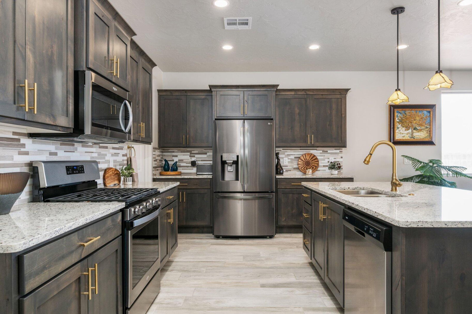 715 S 1480 W, Hurricane, photo 8 of 46