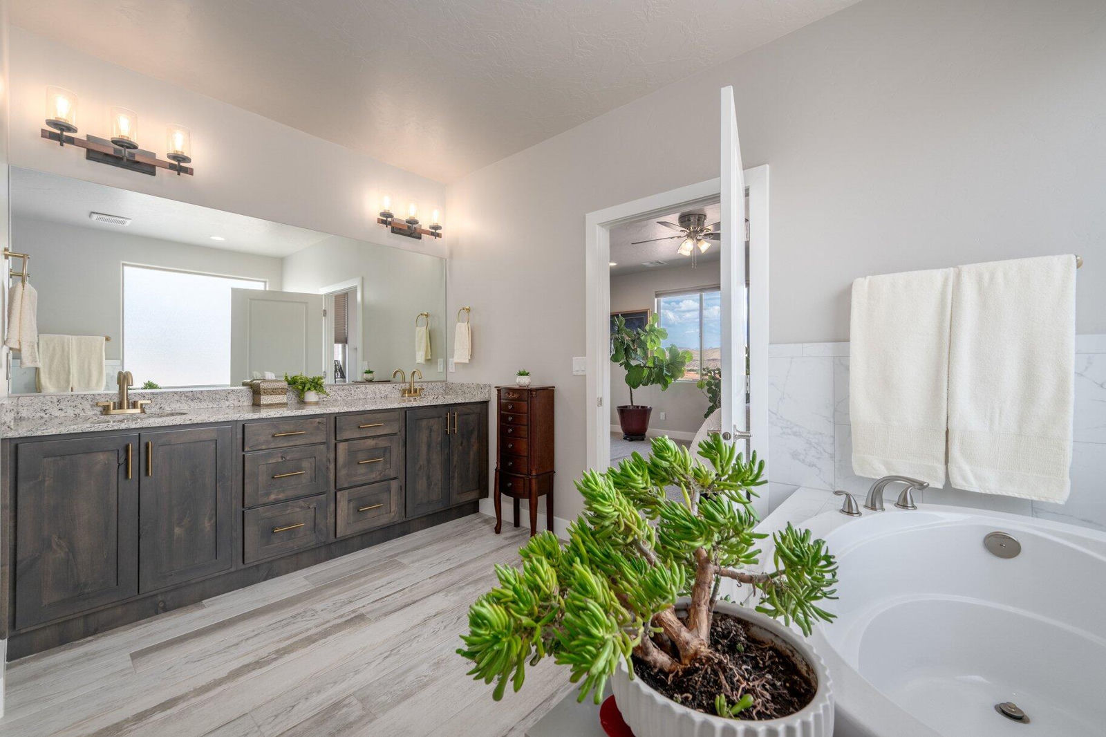 715 S 1480 W, Hurricane, photo 15 of 46