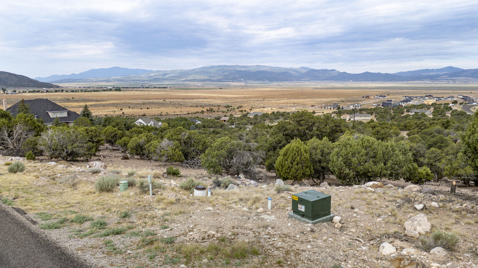 1870 S Hill Crest DR S, Cedar City, photo 2 of 11