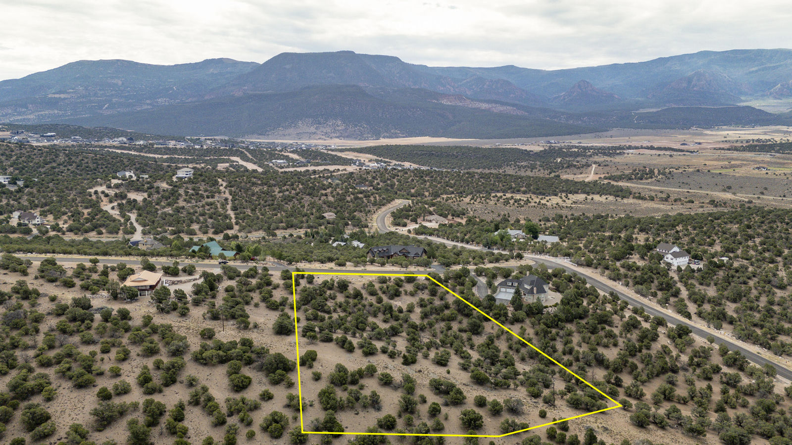 1870 S Hill Crest DR S, Cedar City, photo 3 of 11