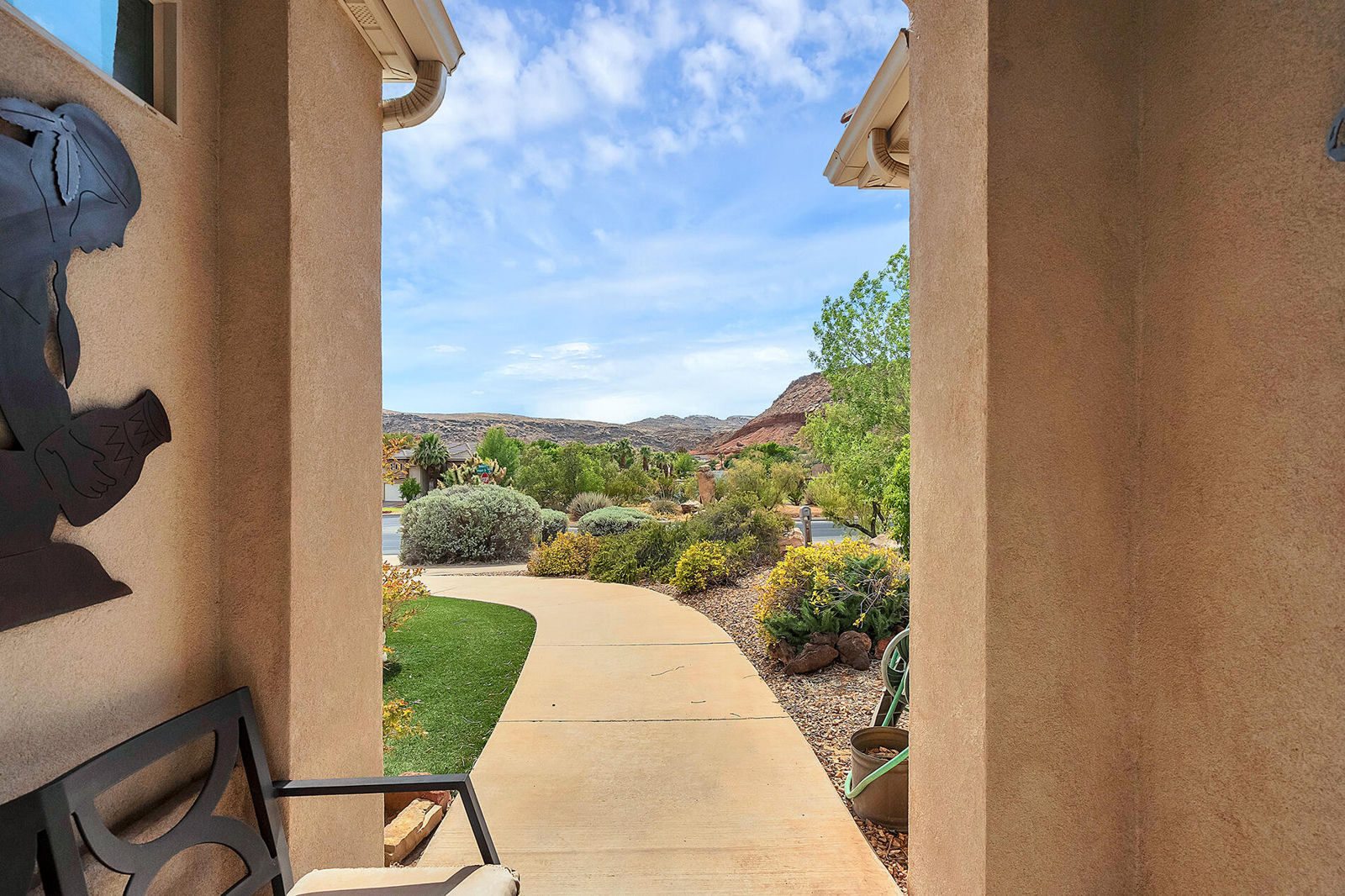 2789 S Tonaquint DR, St George, photo 4 of 45