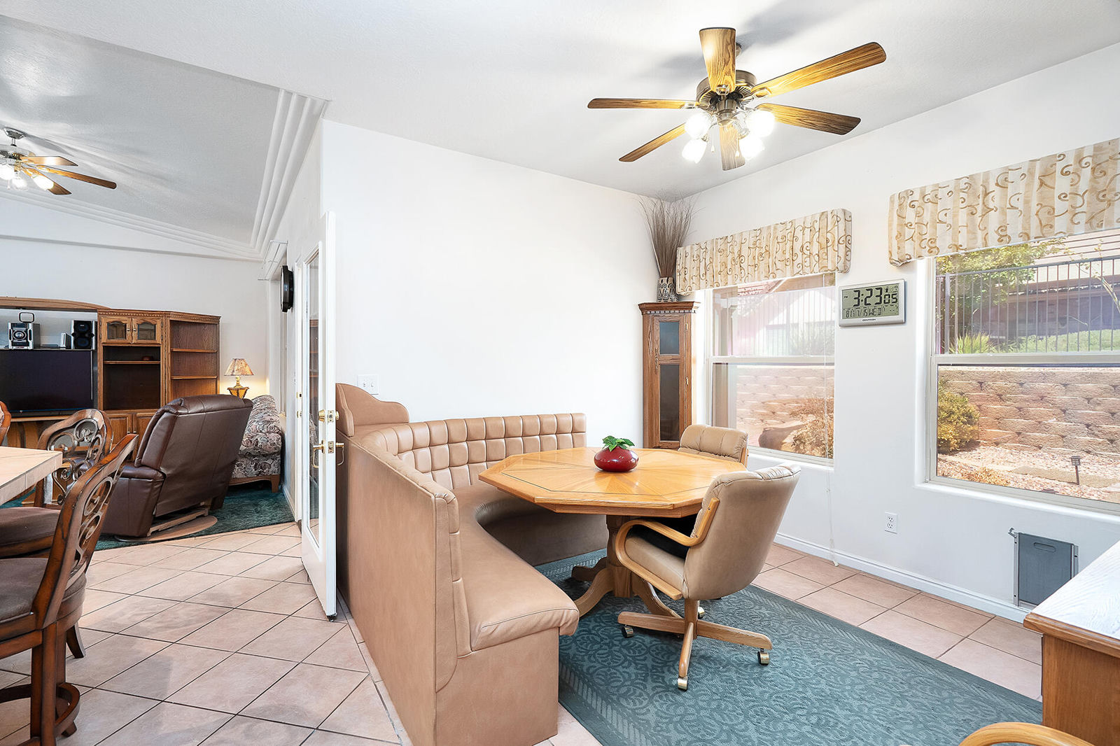 2789 S Tonaquint DR, St George, photo 12 of 45