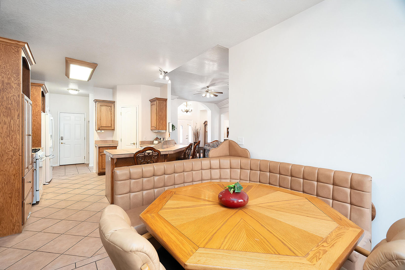 2789 S Tonaquint DR, St George, photo 14 of 45