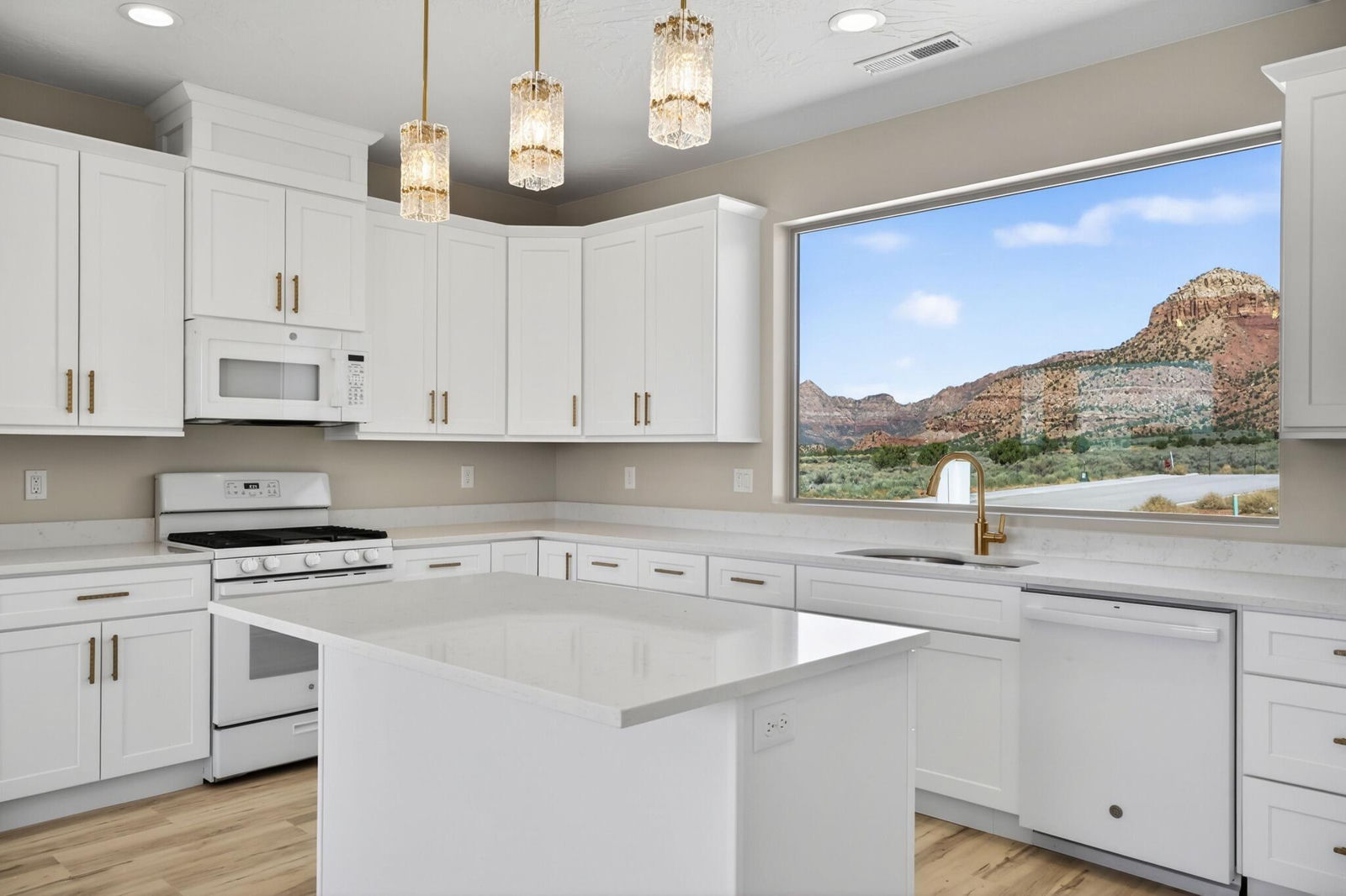 1223 W Kokopelli Street, Hildale, photo 10 of 70