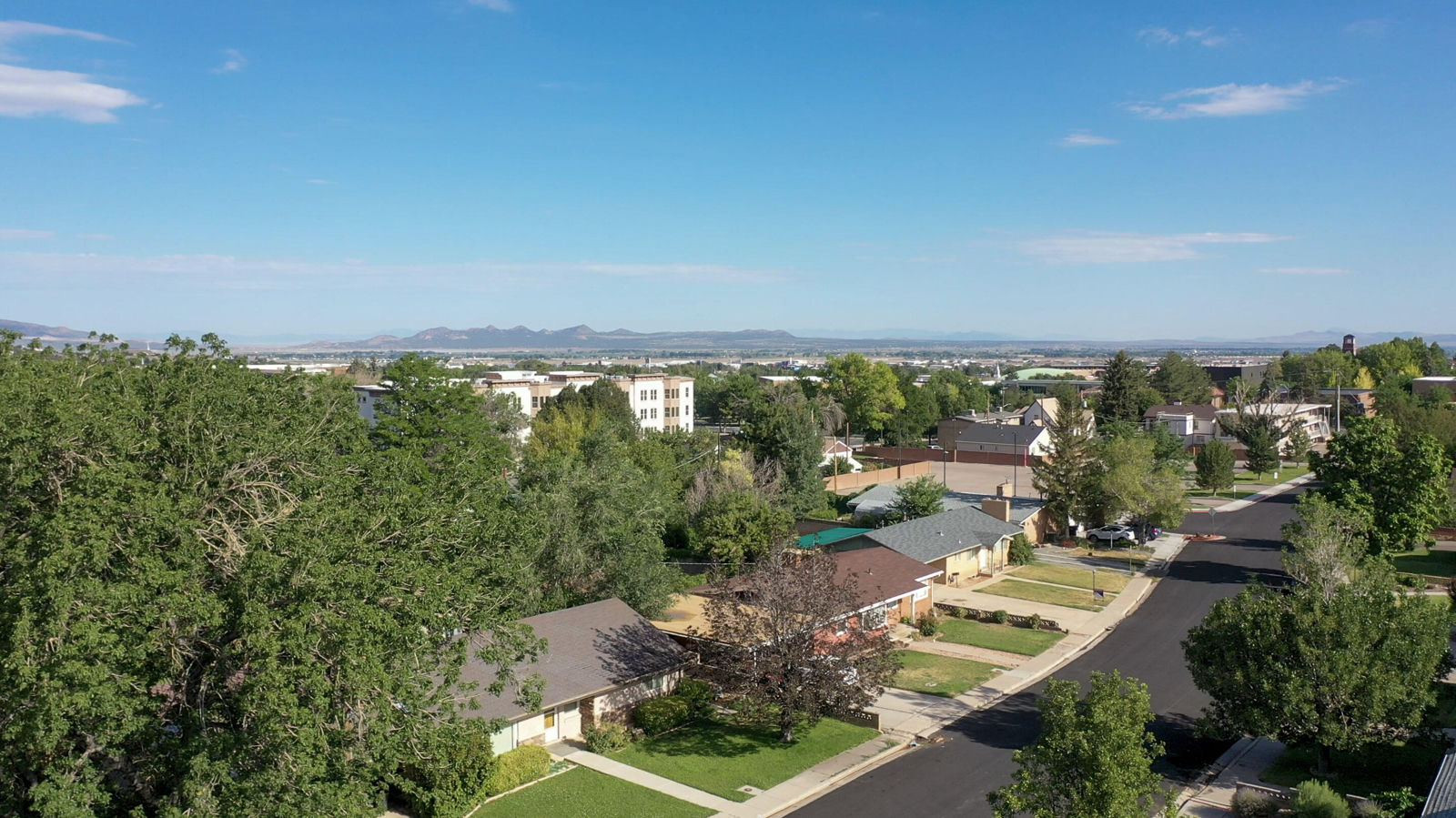 308 S Dewey Ave, Cedar City, photo 5 of 65