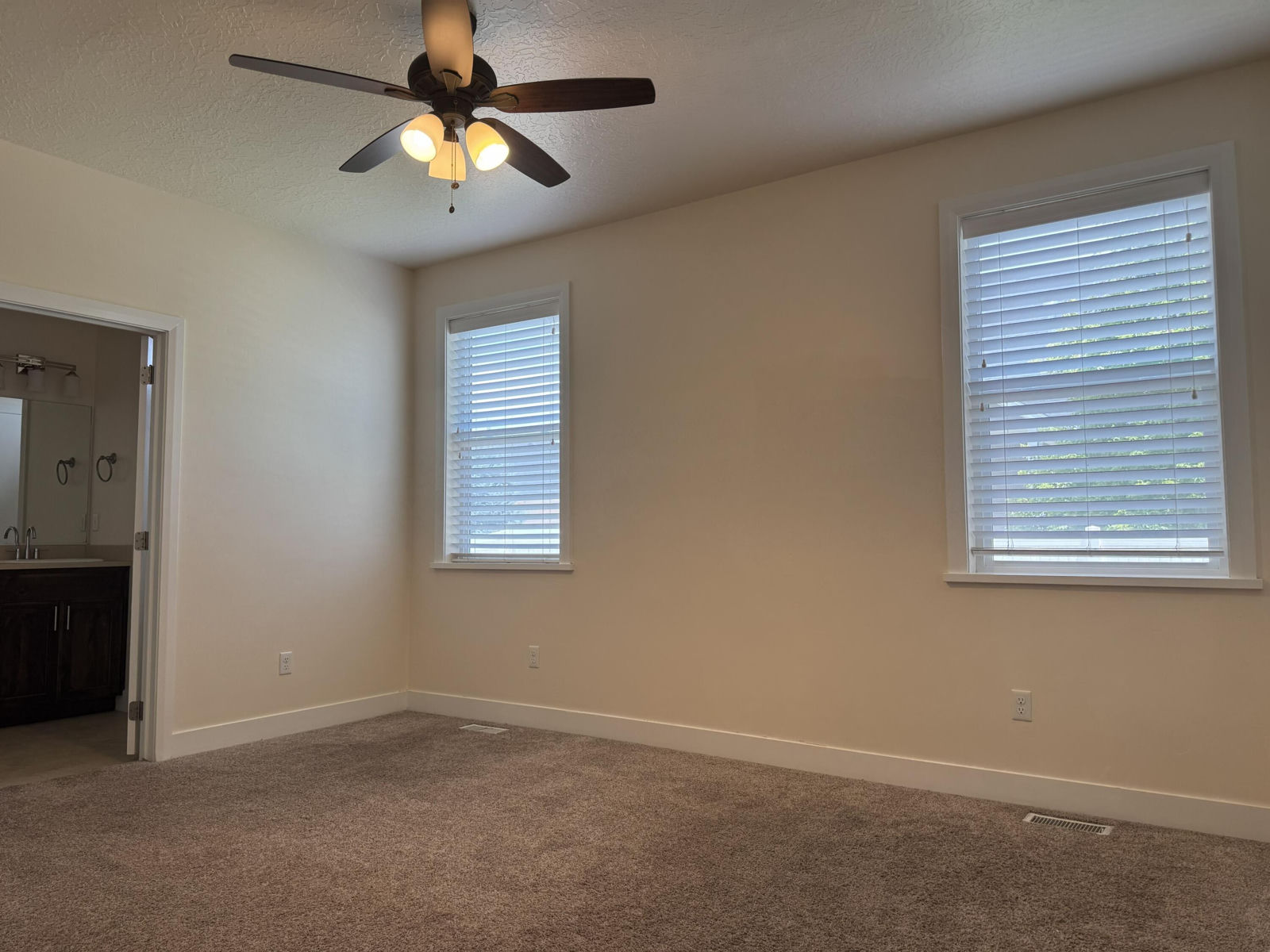 166 N 2875 W, Cedar City, photo 5 of 16