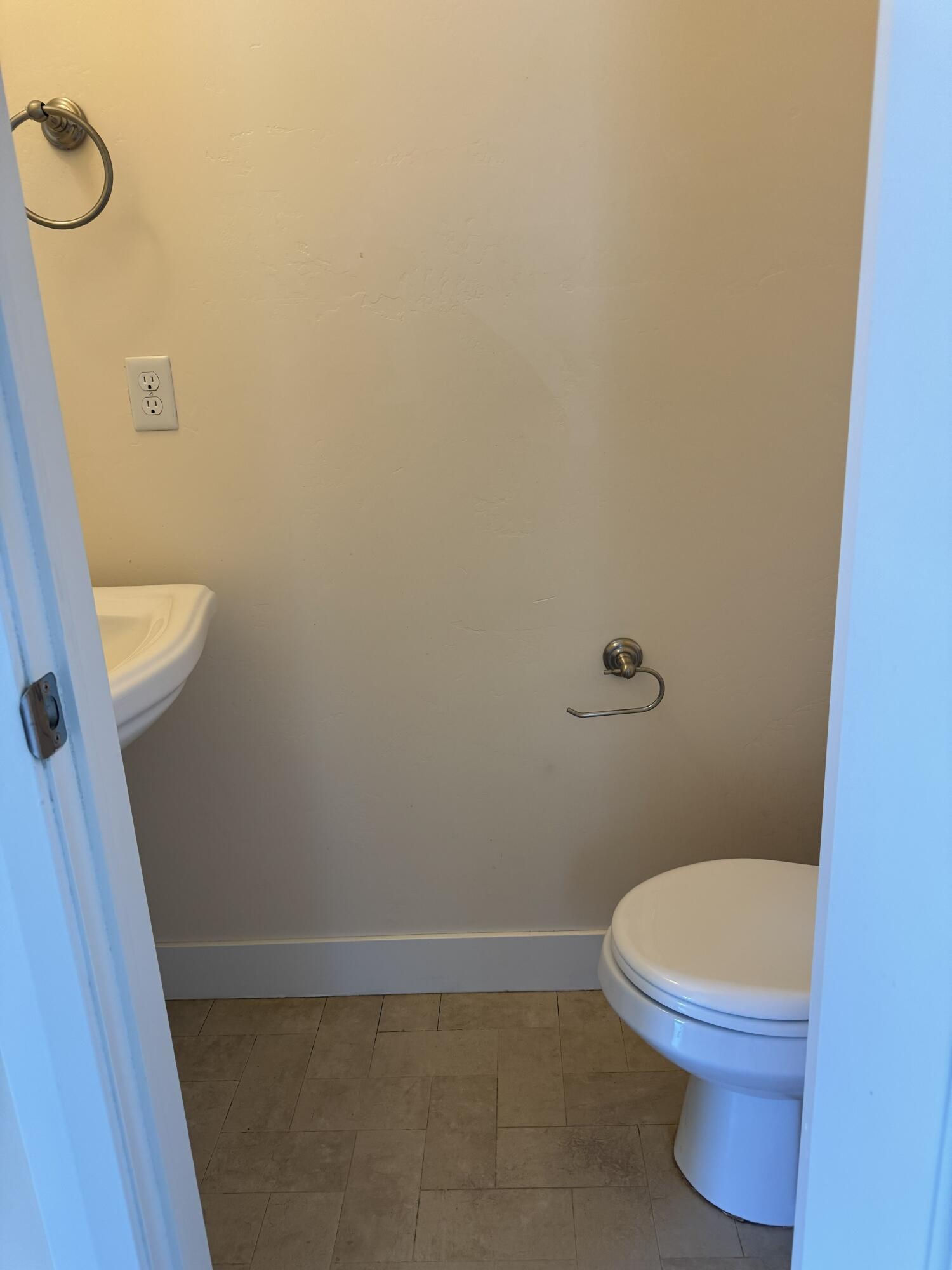 166 N 2875 W, Cedar City, photo 7 of 16