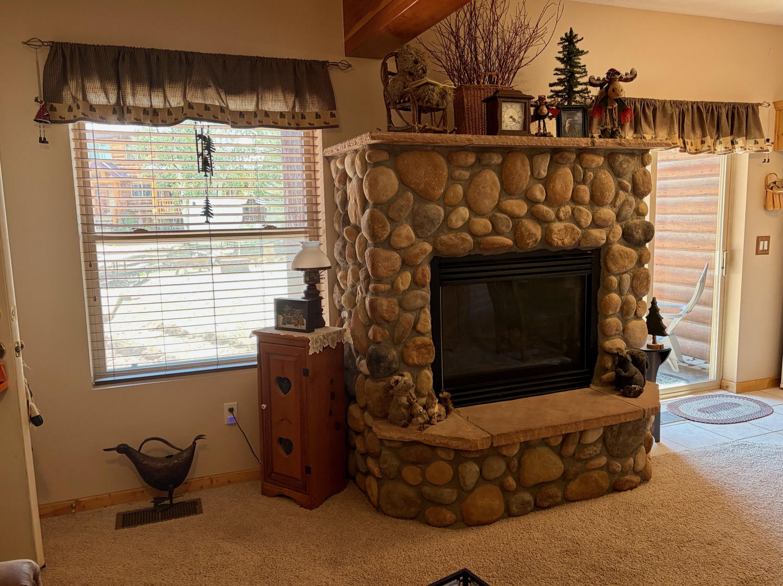 695 E Movie Ranch RD, 1, Duck Creek Village, photo 7 of 35