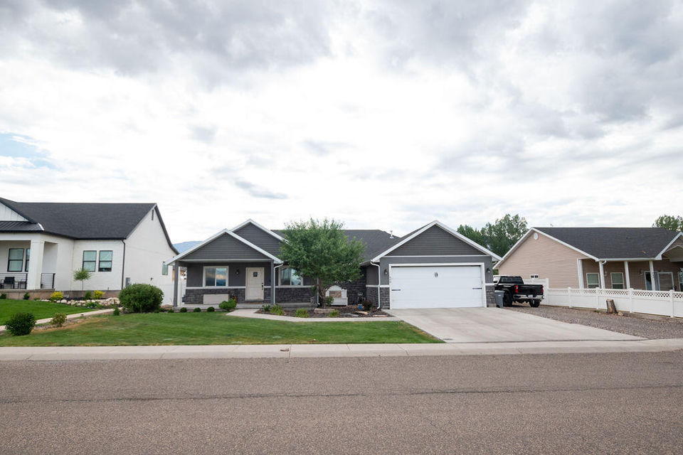 490 N 1000 E, Beaver, photo 2
