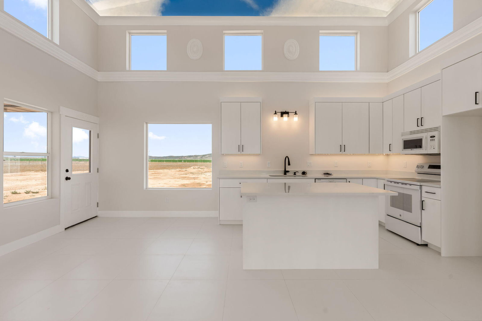 103 N 3700 W, Parowan, photo 4 of 35