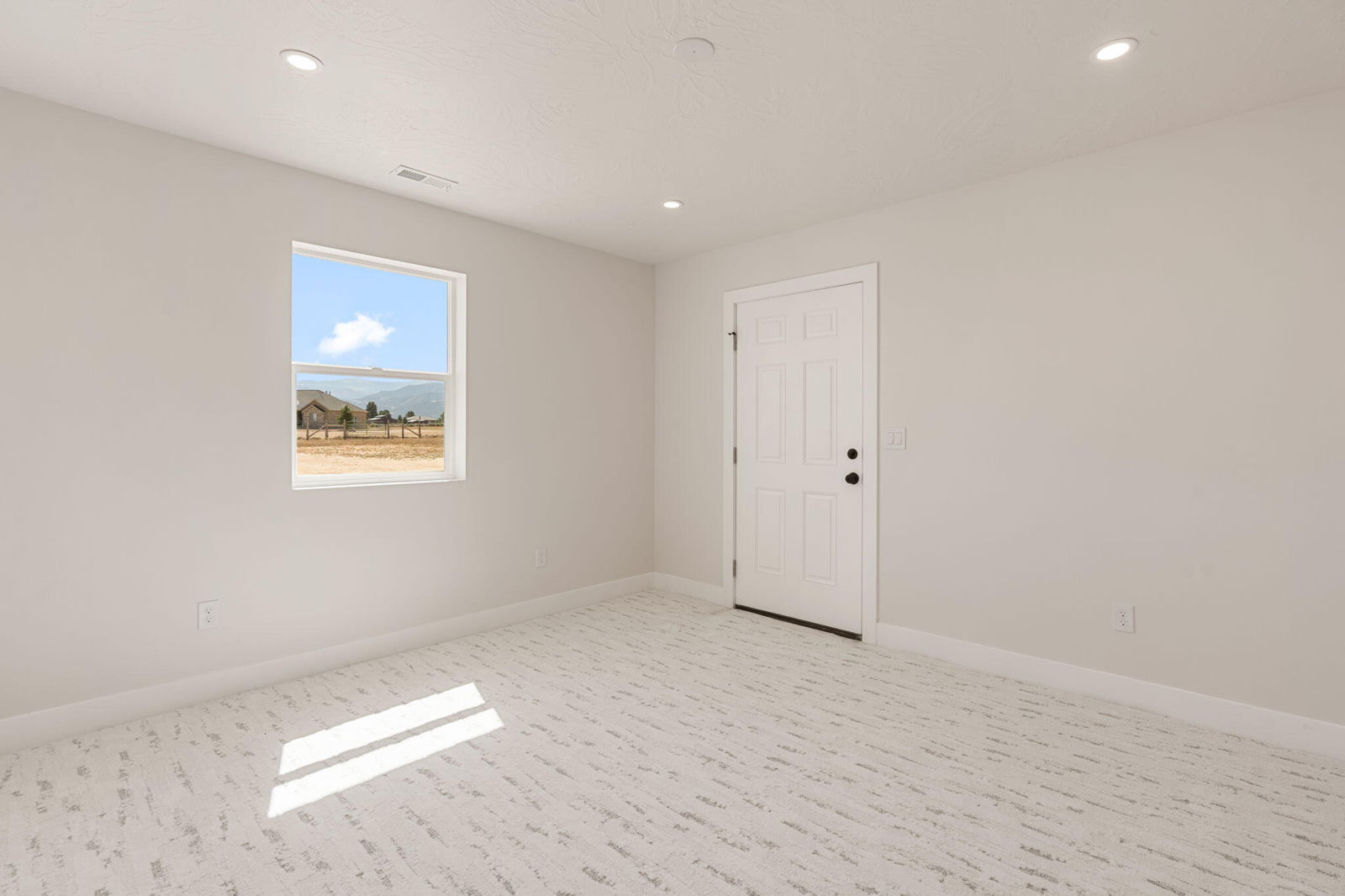103 N 3700 W, Parowan, photo 16 of 35