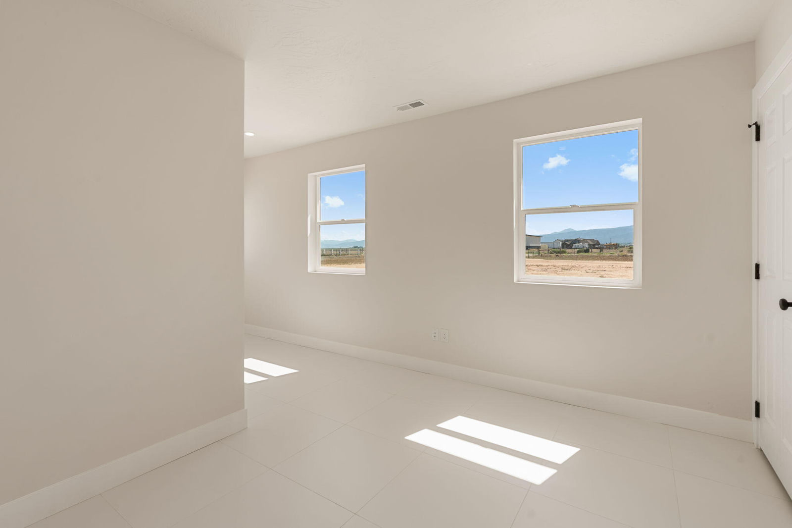 103 N 3700 W, Parowan, photo 19 of 35