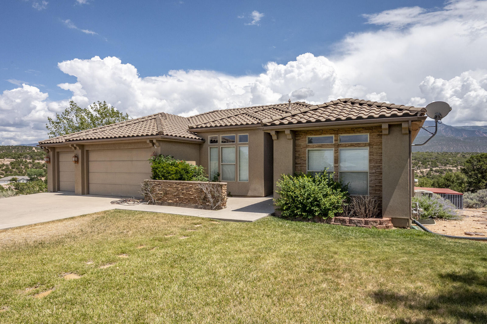 1387 S Hillcrest DR, Cedar City, photo 3 of 63