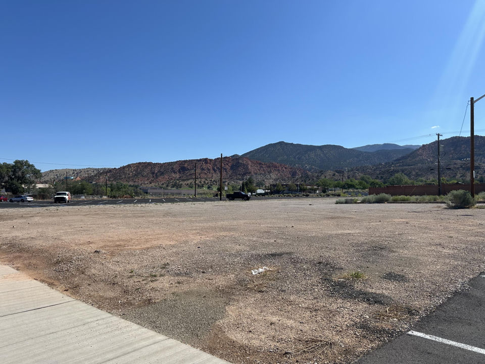 240 N 100 E, Cedar City