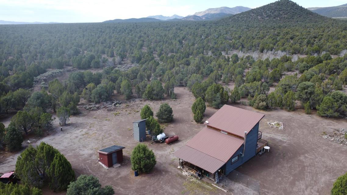 14846 W Choke Cherry RD, Beryl, photo 2 of 56