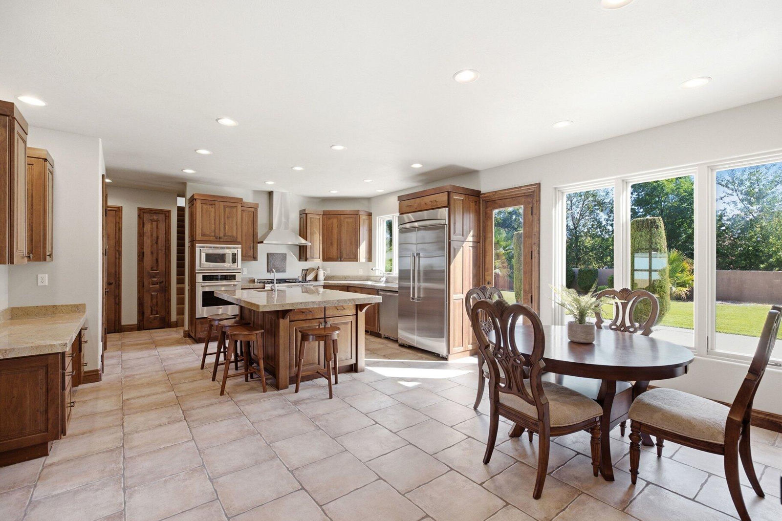 1548 W Woodsview LN, St George, photo 19 of 76
