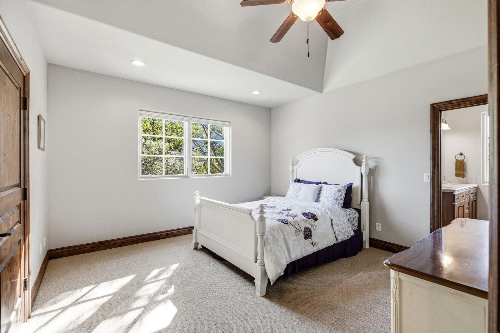1548 W Woodsview LN, St George, photo 47 of 76