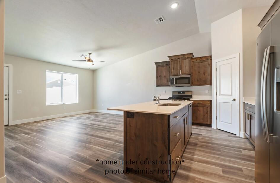 683 W 2360 N, Cedar City, photo 3 of 21