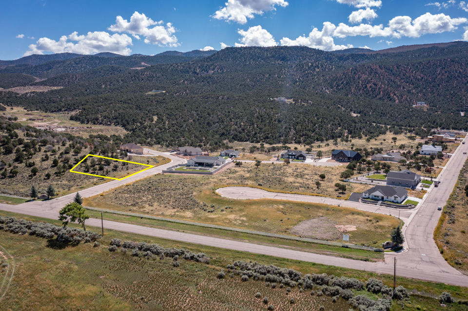 701 S Heritage Hills DR, Parowan