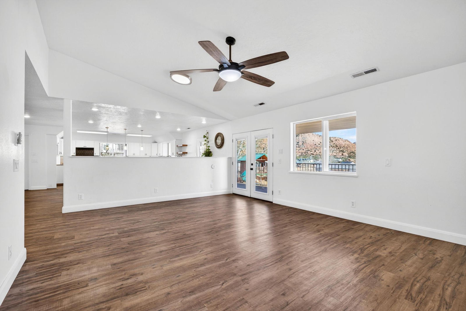 640 N Juniper ST, Hildale, photo 16 of 90