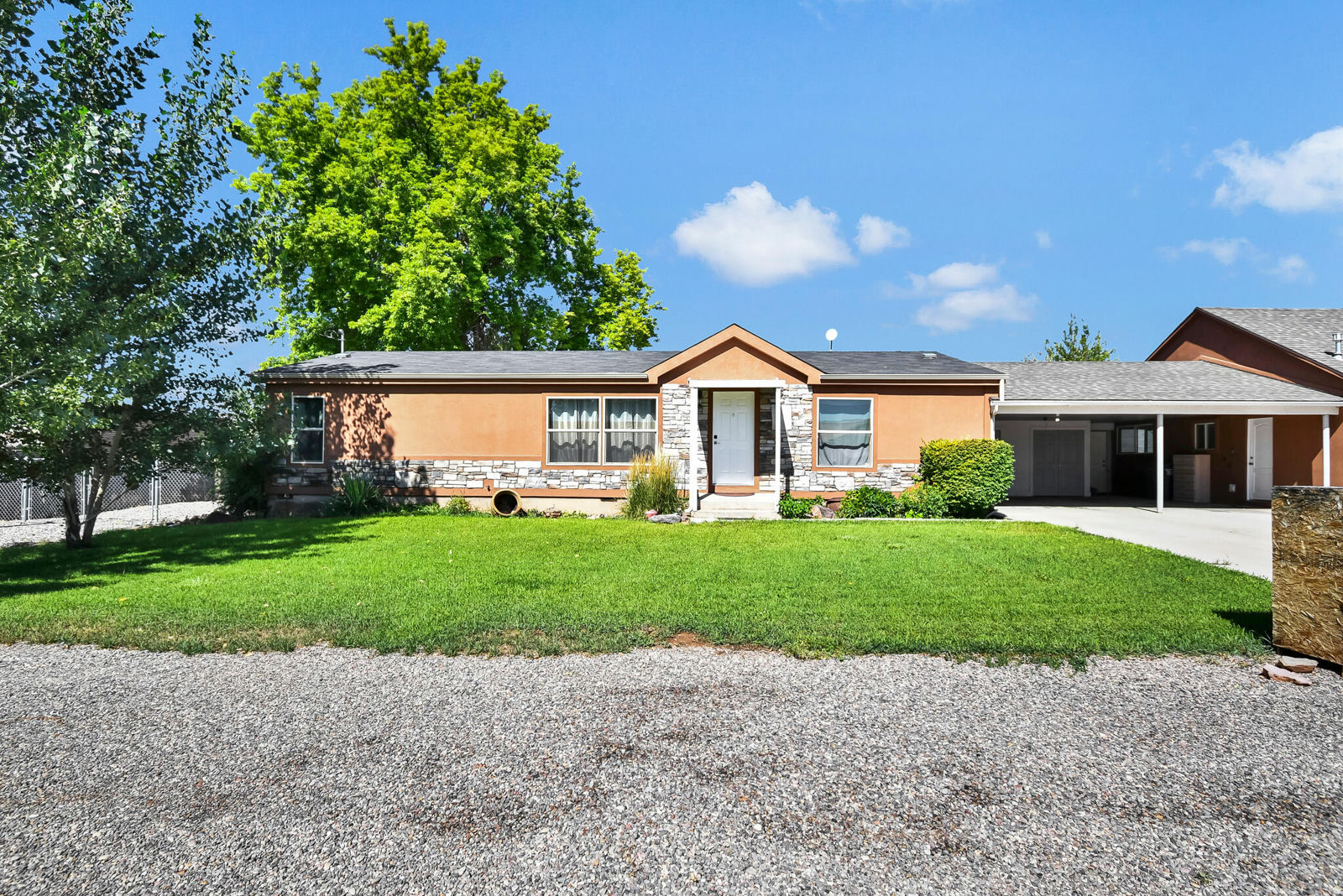 171 N 700 E, Richfield, photo 2 of 51