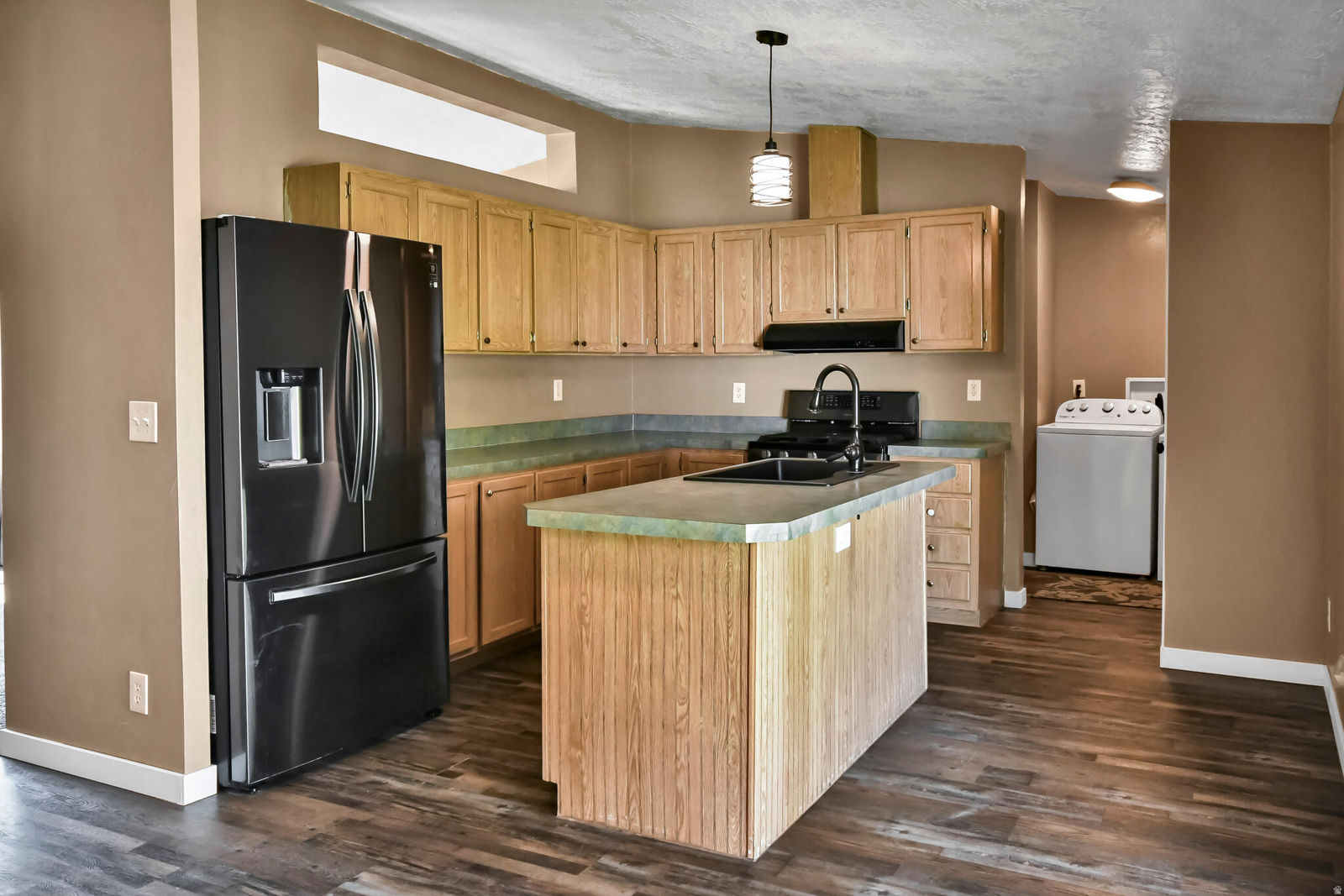 171 N 700 E, Richfield, photo 7 of 51