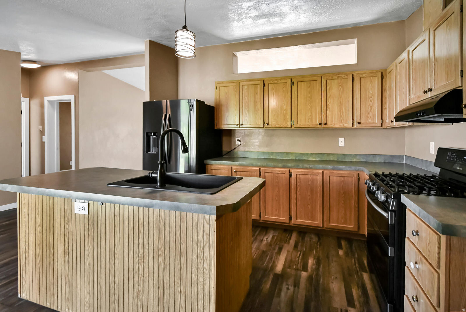 171 N 700 E, Richfield, photo 8 of 51