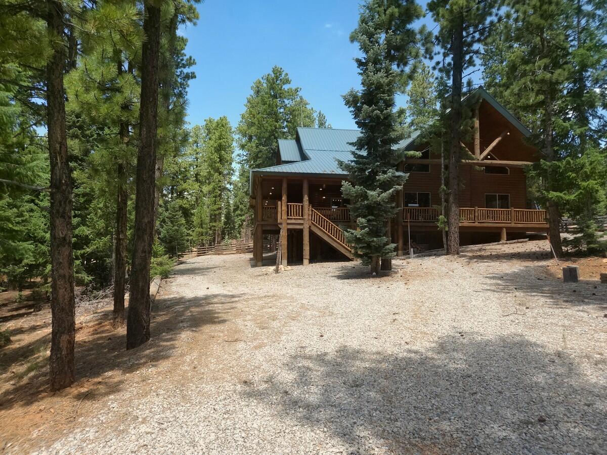 1525 N Henry RD, Duck Creek Village, photo 1