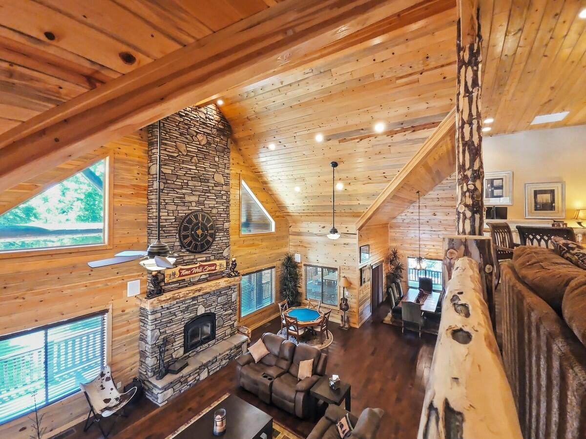 1525 N Henry RD, Duck Creek Village, photo 5 of 50