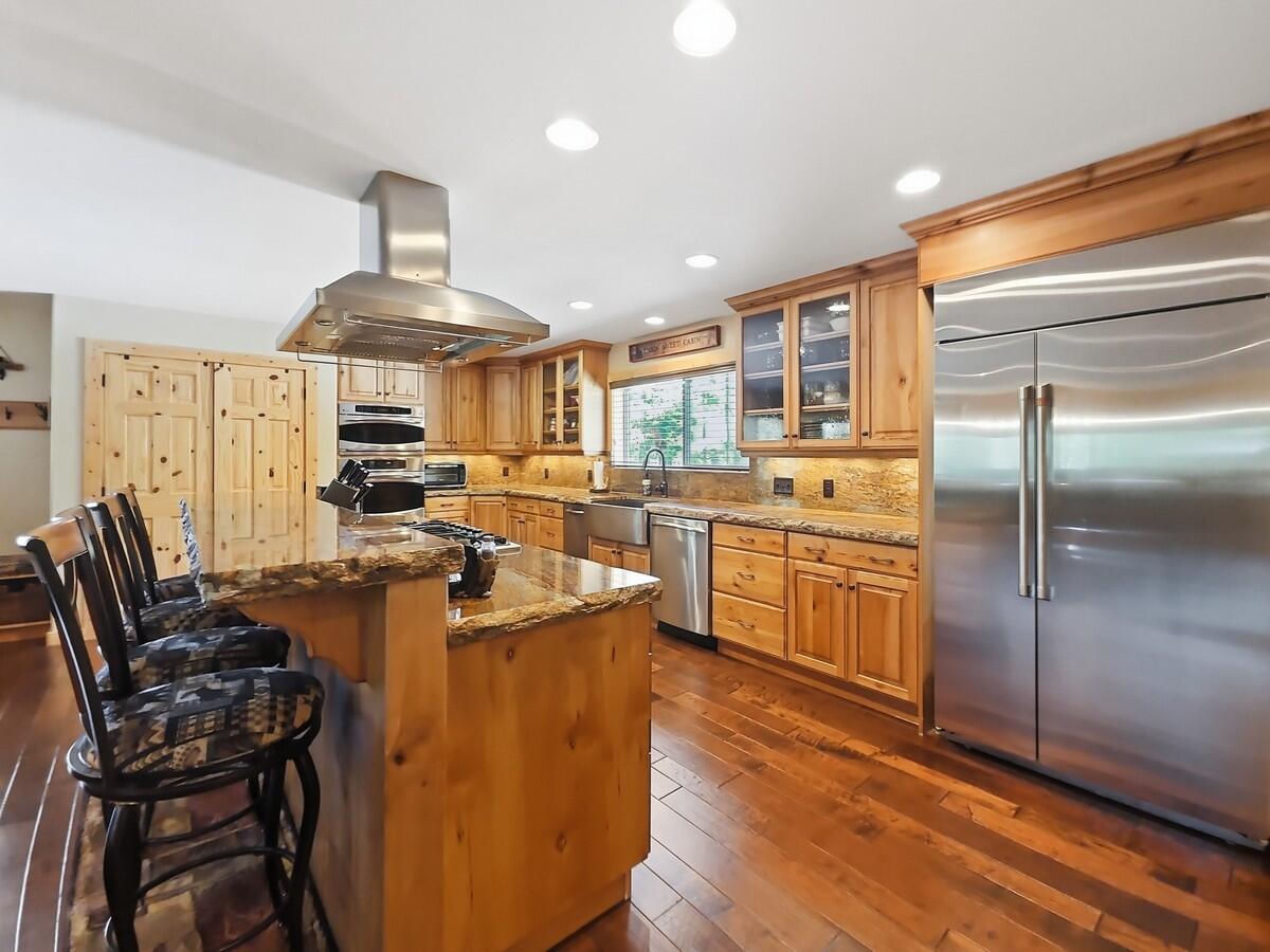 1525 N Henry RD, Duck Creek Village, photo 6 of 50